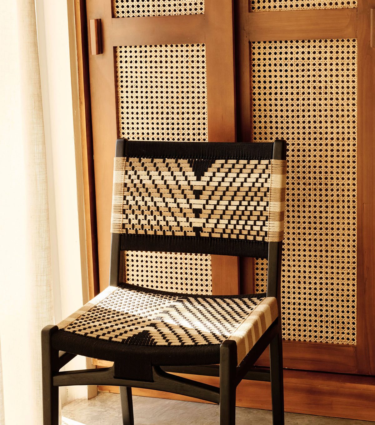 Charcoal Teak / Salpimienta Pattern