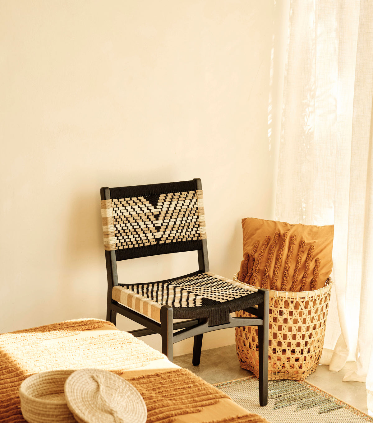 Charcoal Teak / Salpimienta Pattern